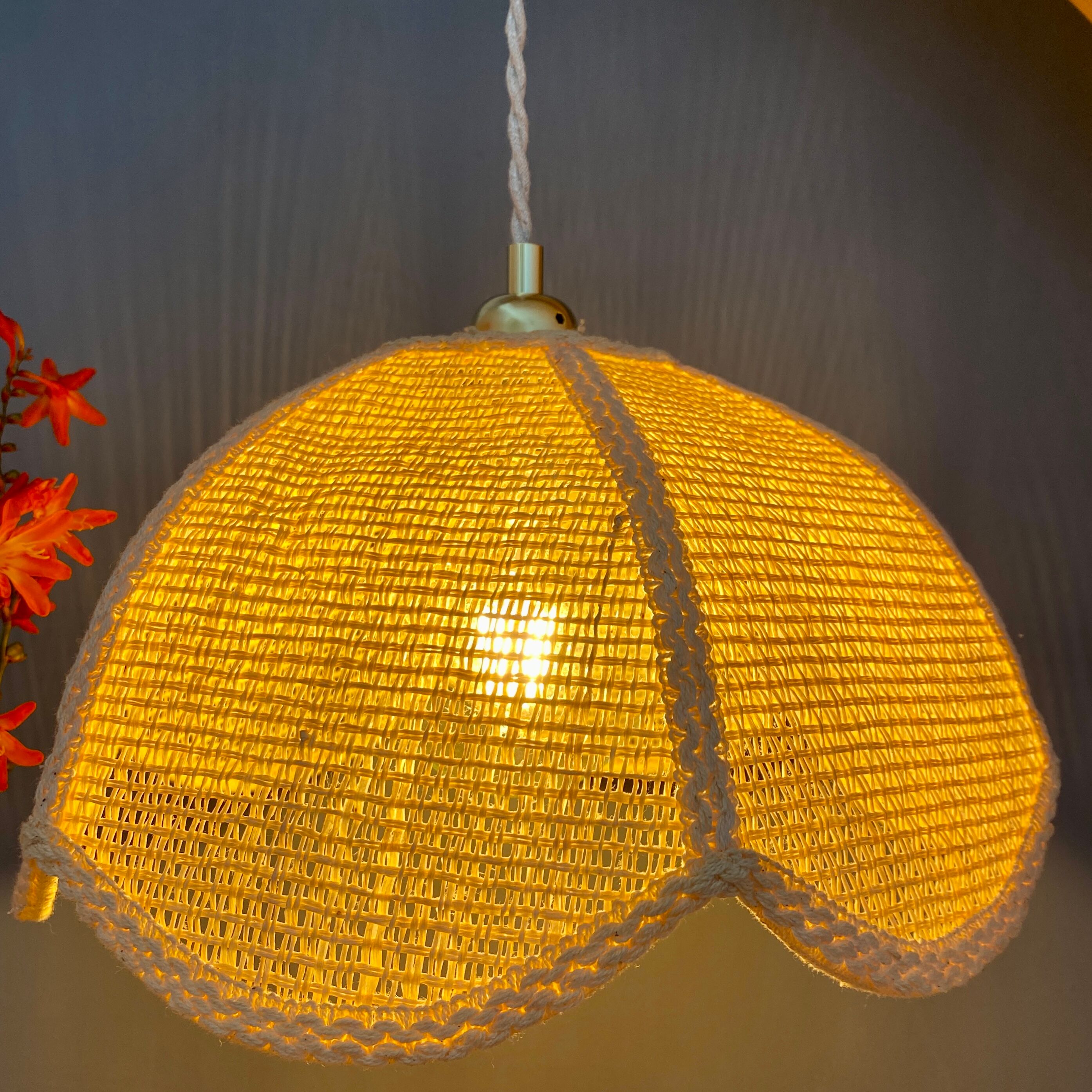 Suspension lamp vintage pink