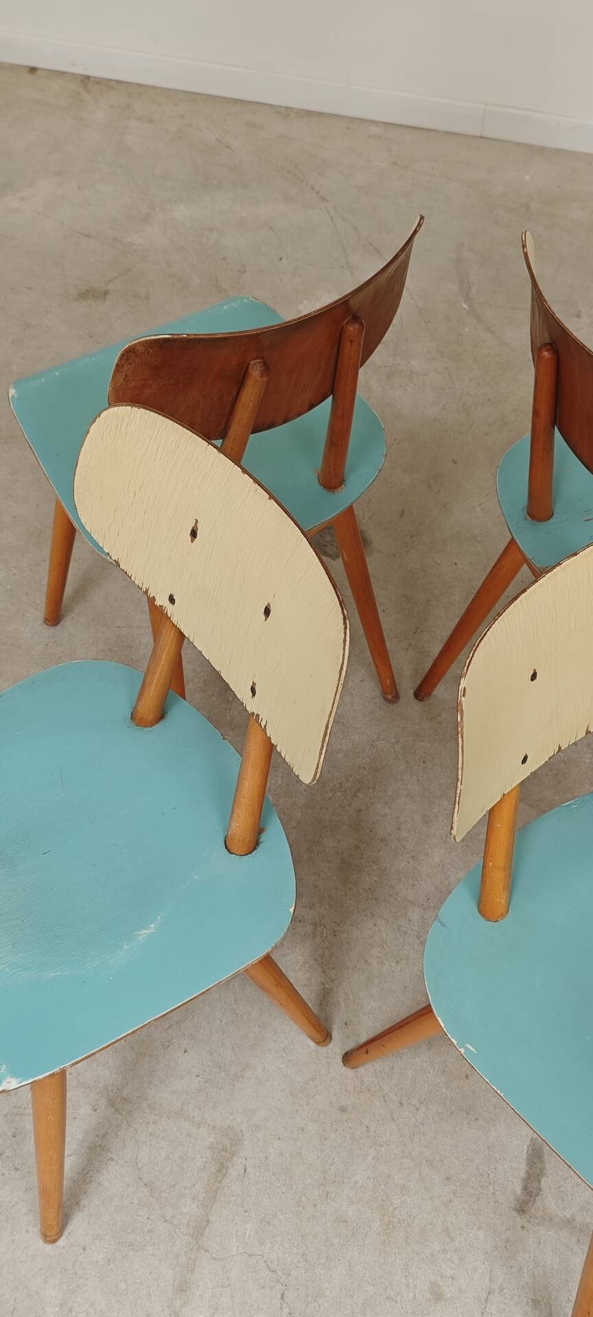 Lot de 4 chaises bois TON Bystrice ( Thonet ) bleu clair , lot 2