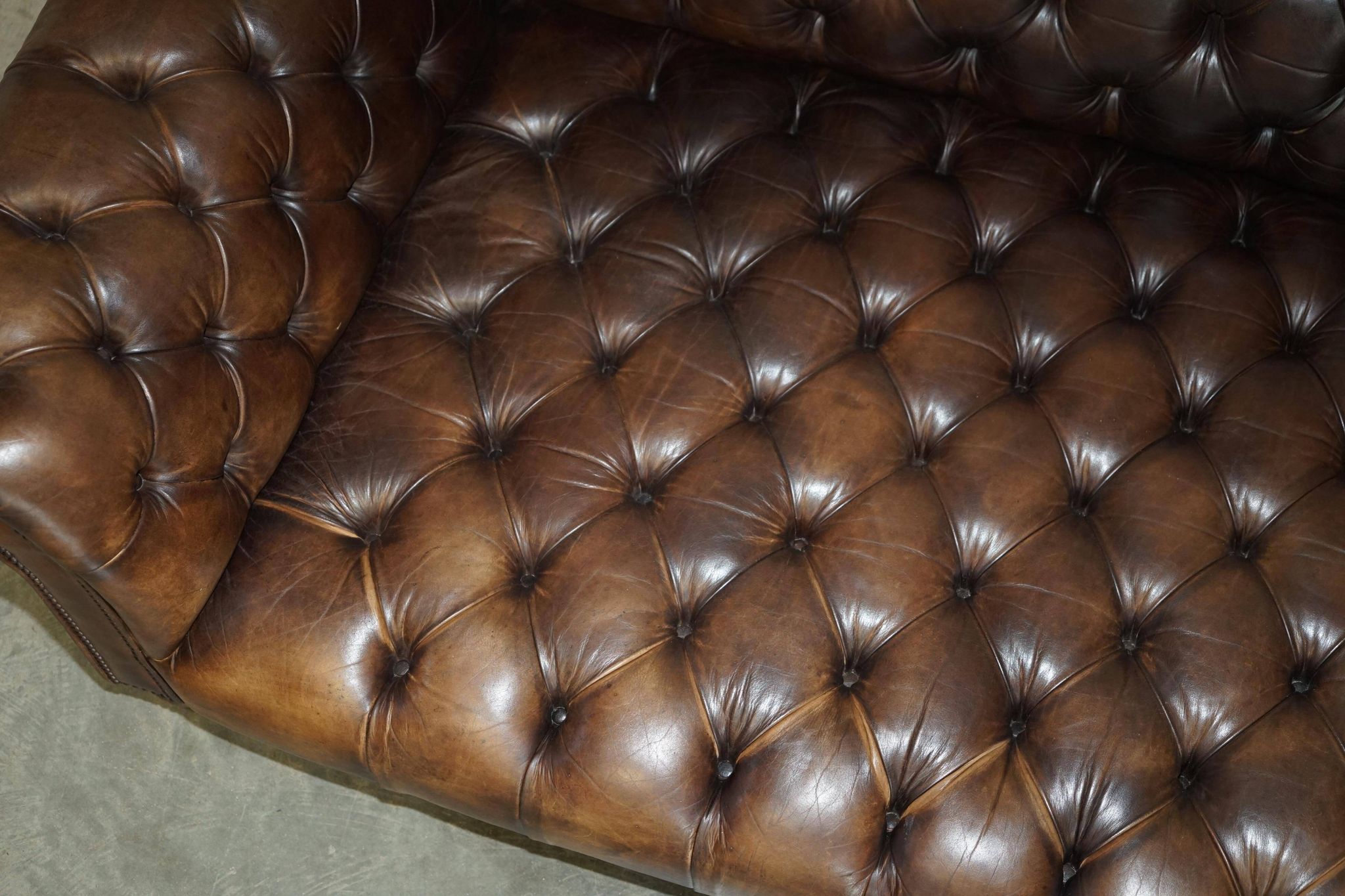 Vintage oversized Chesterfield canapé in hand-dyed leather.