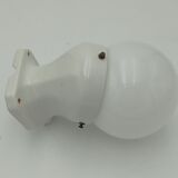 Porcelain and opaline wall lamp