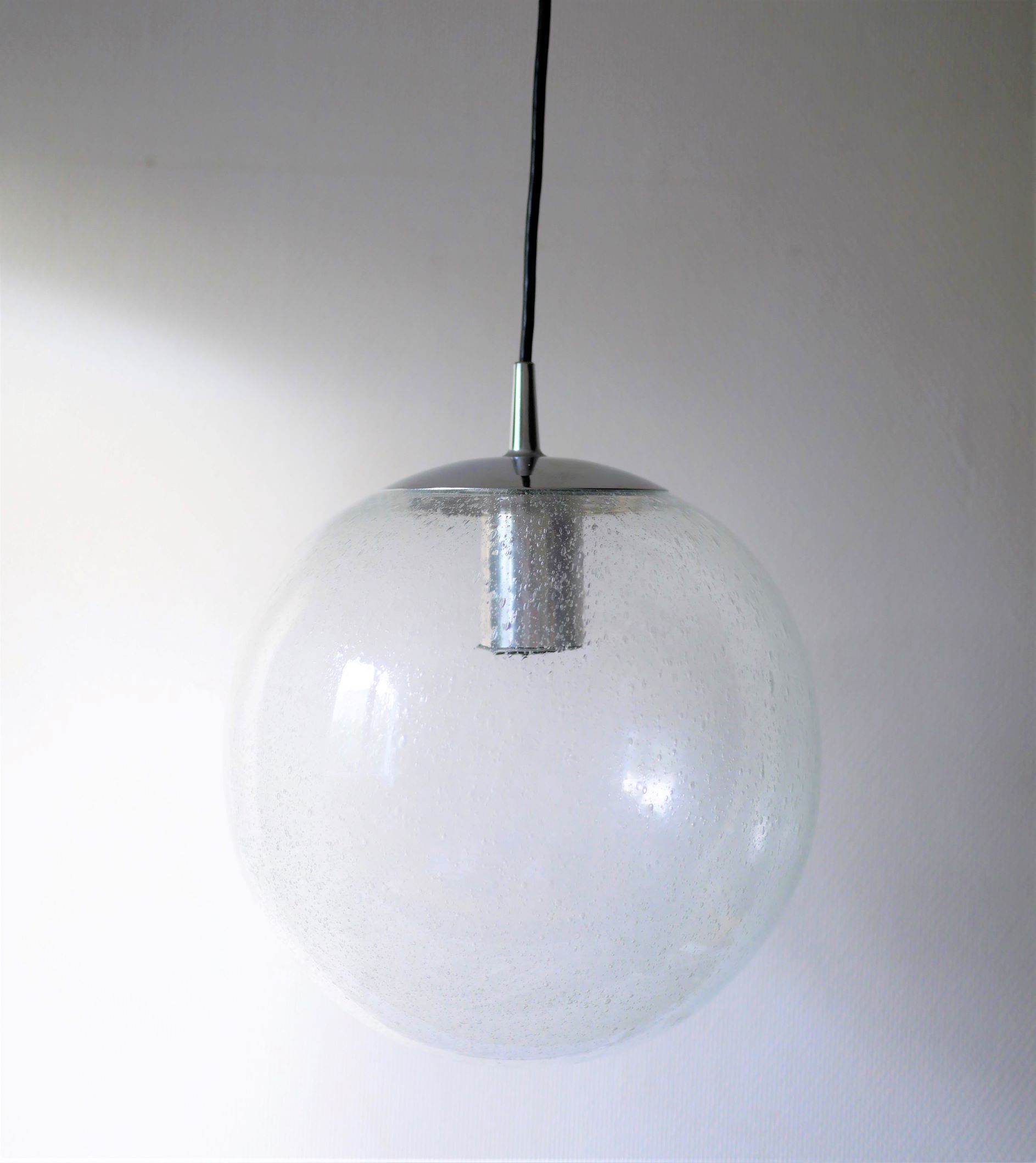 Hanging "ball" published by Peill & Putzler, 70 years