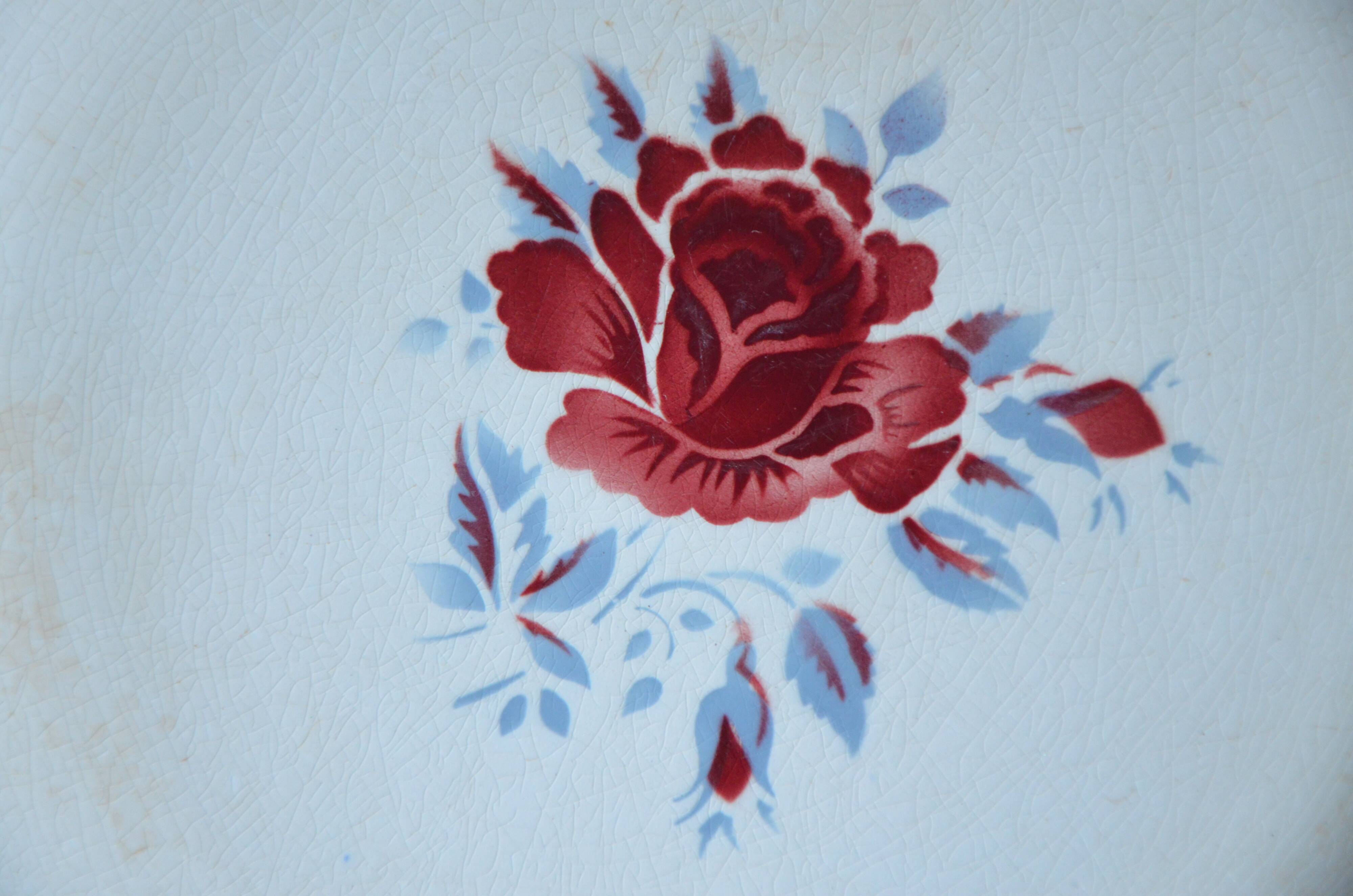 L'Amandinoise serving dish, Scottish collection