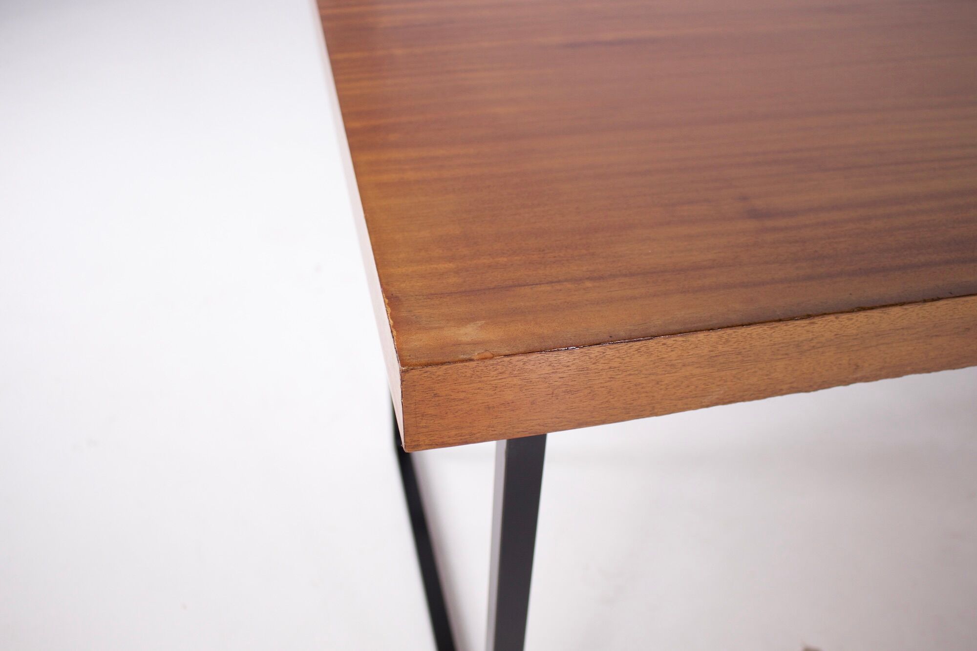 "Standard" office by Pierre Guariche