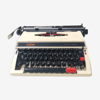 Machine à écrire vintage Brother Deluxe 662TR