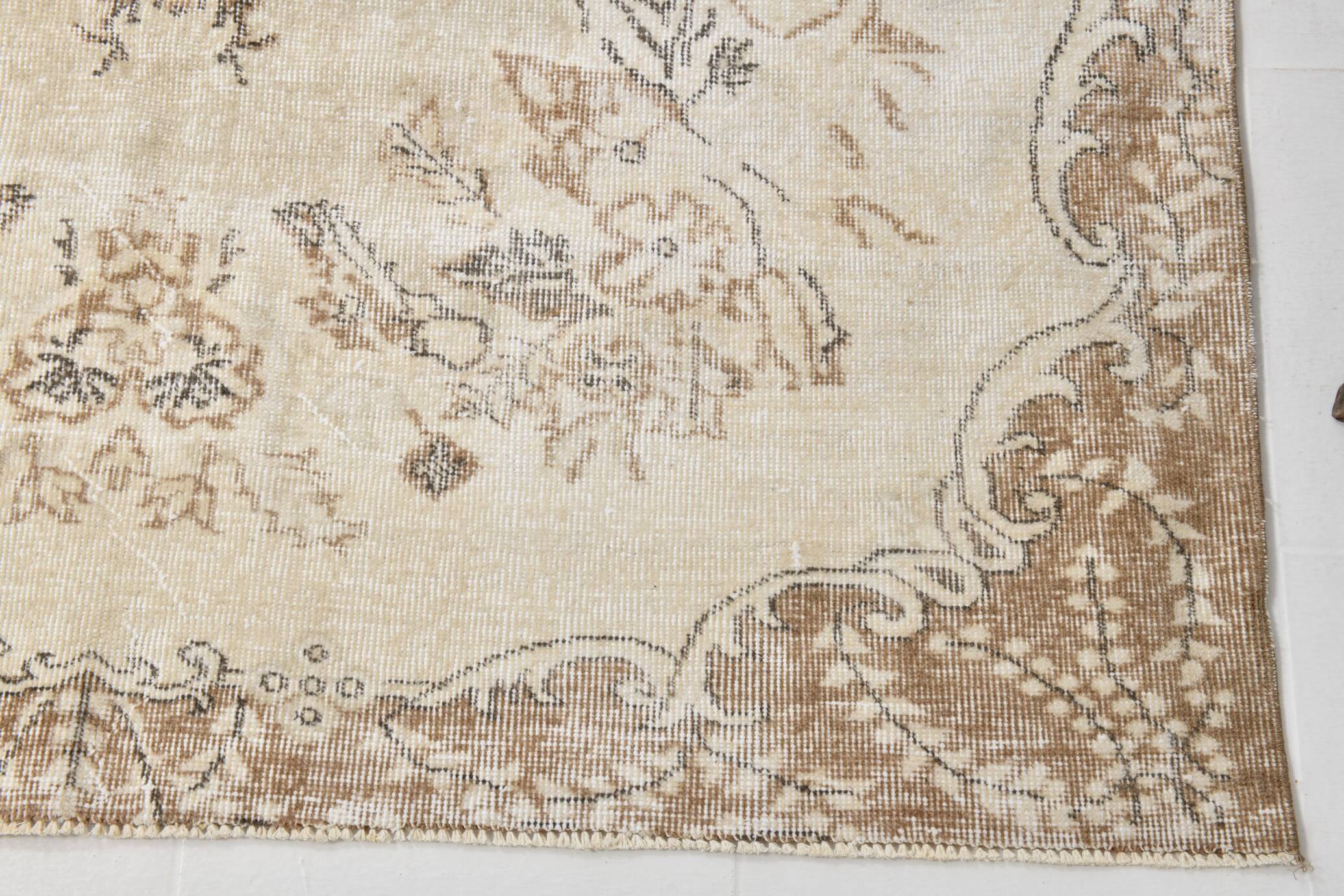 6x9 Persian Vintage Carpet, Authentic Anatolian Turkish Rug, 174x271 Cm