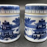 Elegant table set, Chinese porcelain, blue and white, condiments.