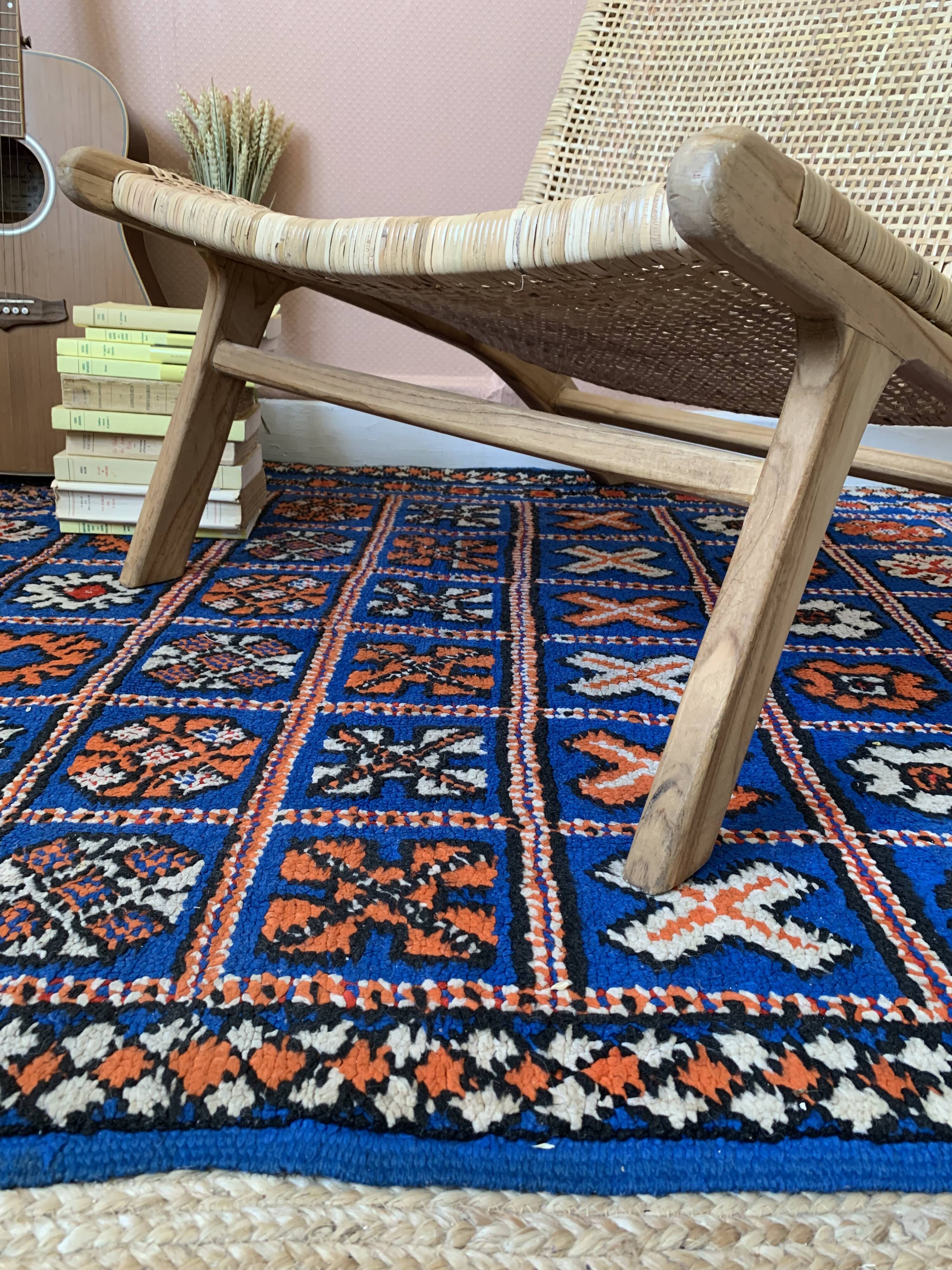 Tapis berbère en laine bleu majorelle