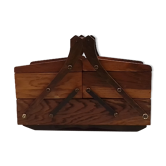 Wooden rust table worker