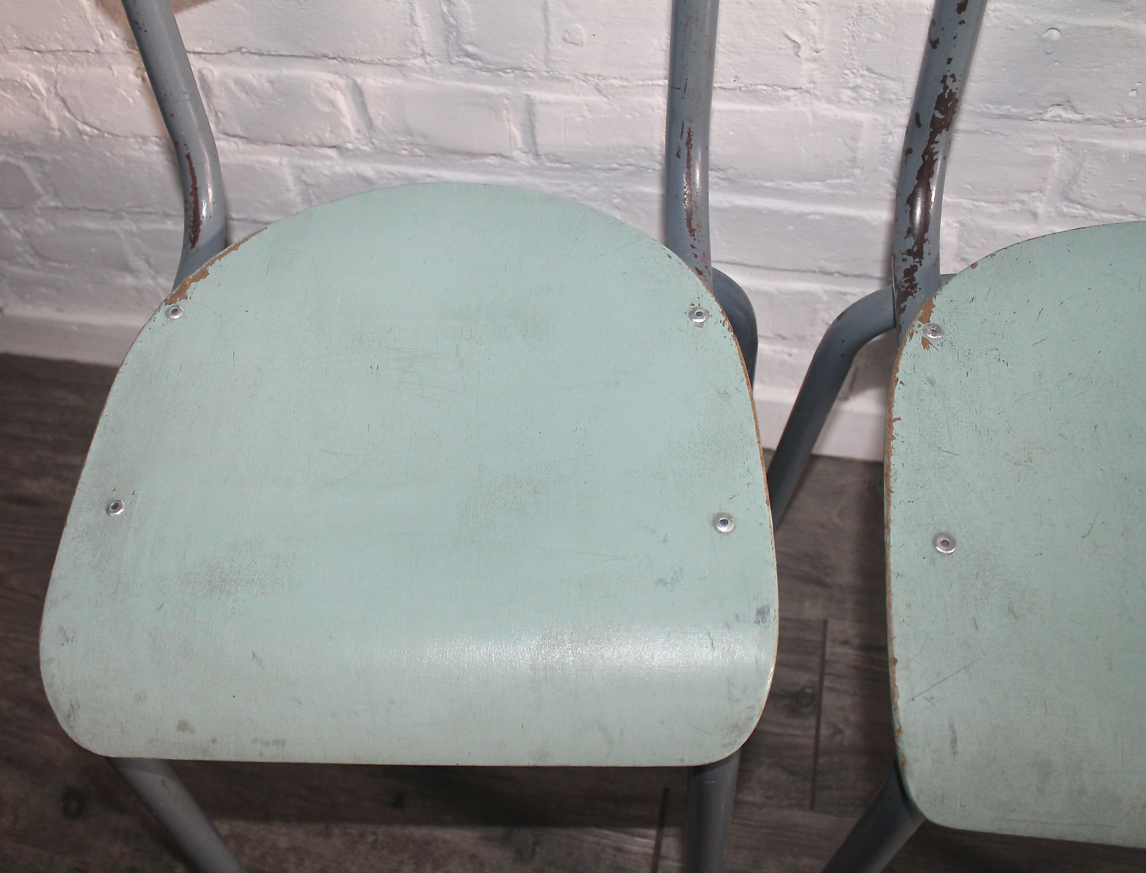 2  chairs