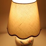 Ceramic lamp with low scalloped shade