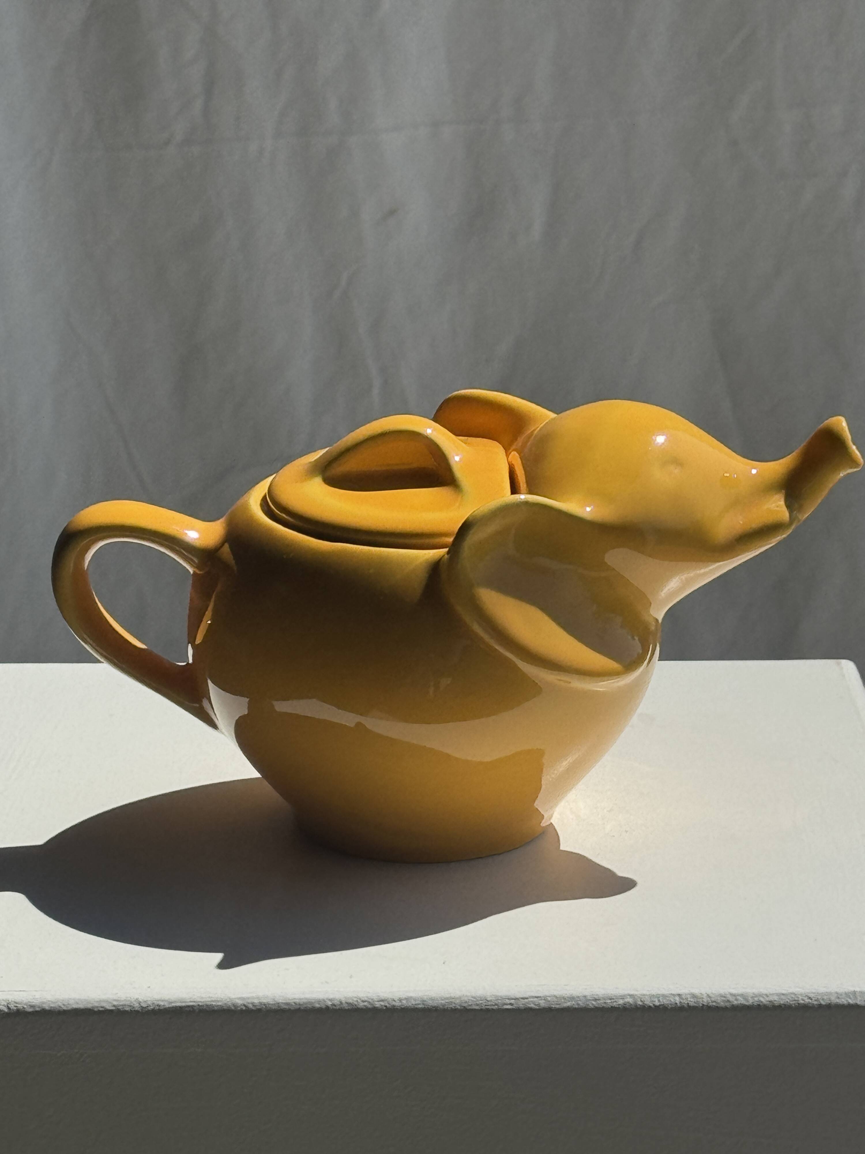 Vintage yellow elephant teapot