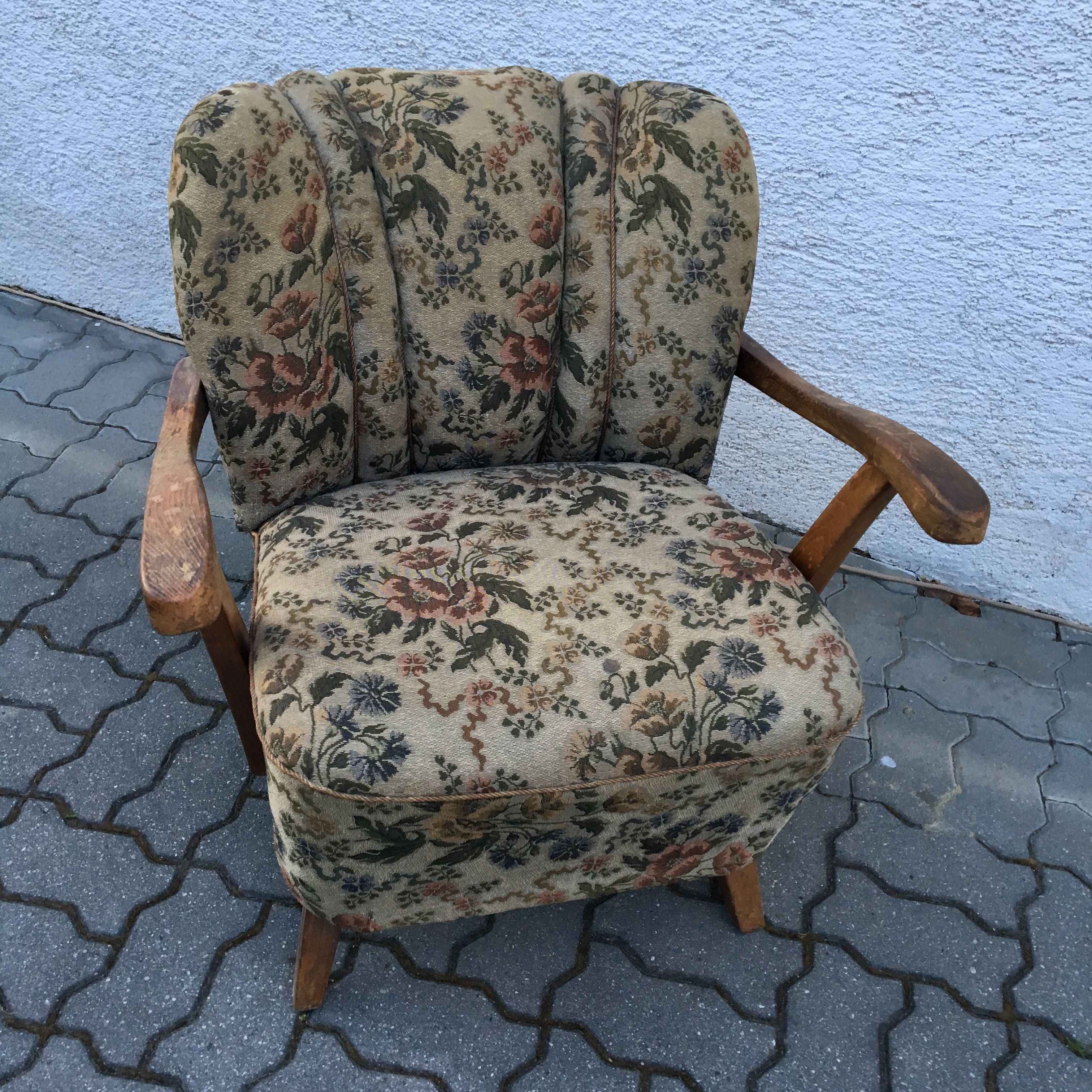 Jindrich Halabala lounge chair Up Závody 30s wood art deco