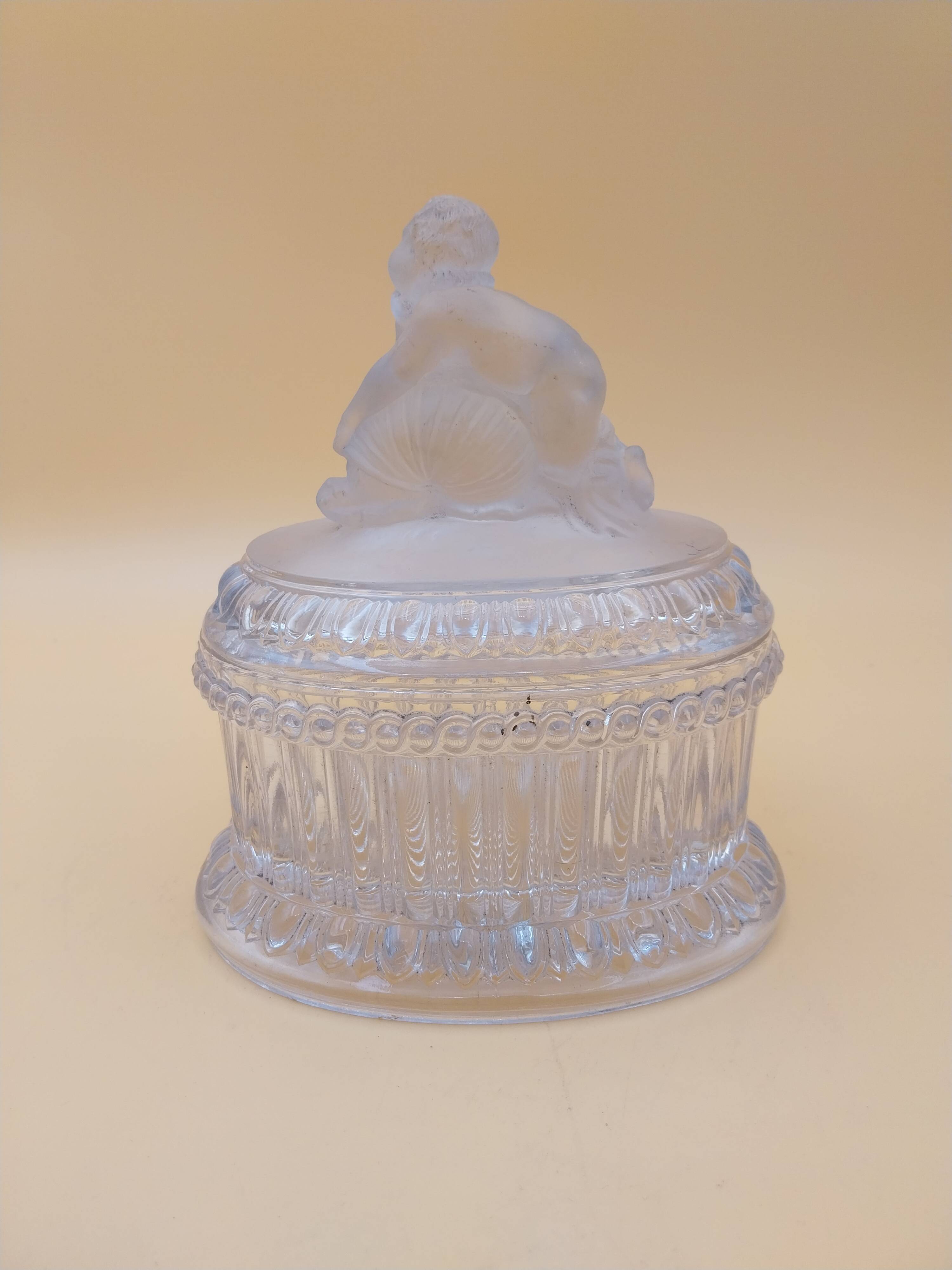 Baccarat crystal sweet box with snail child decoration