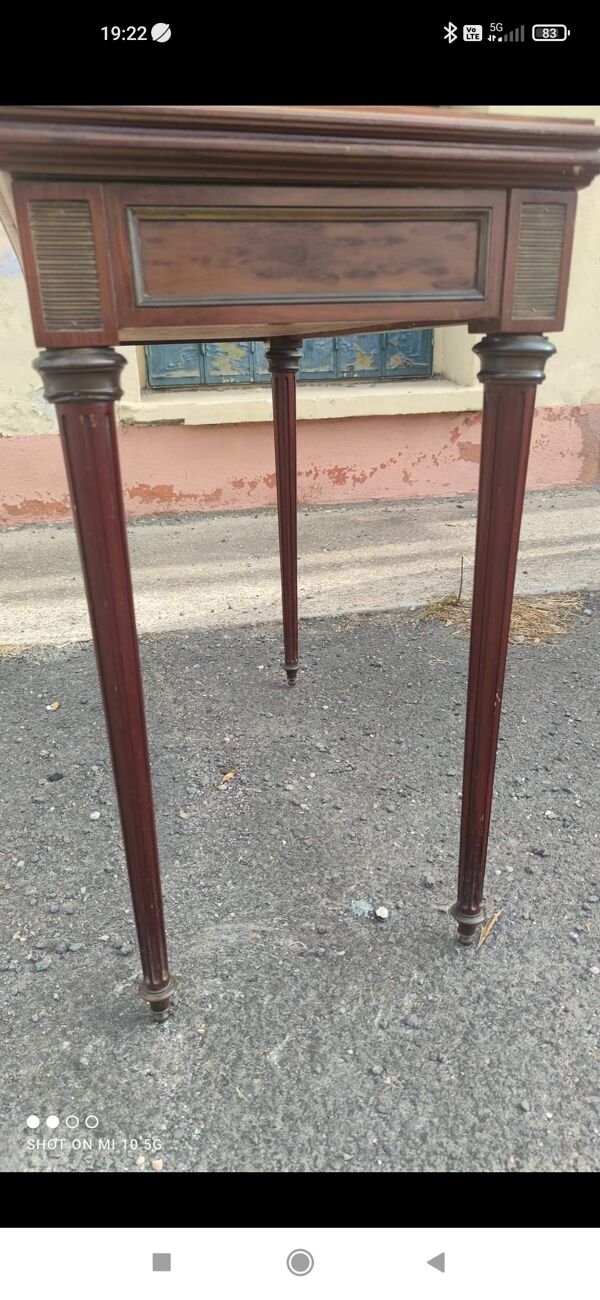 Table à jeu en acajou de Cuba pommelé et bronze époque Napoléon III vers 1870