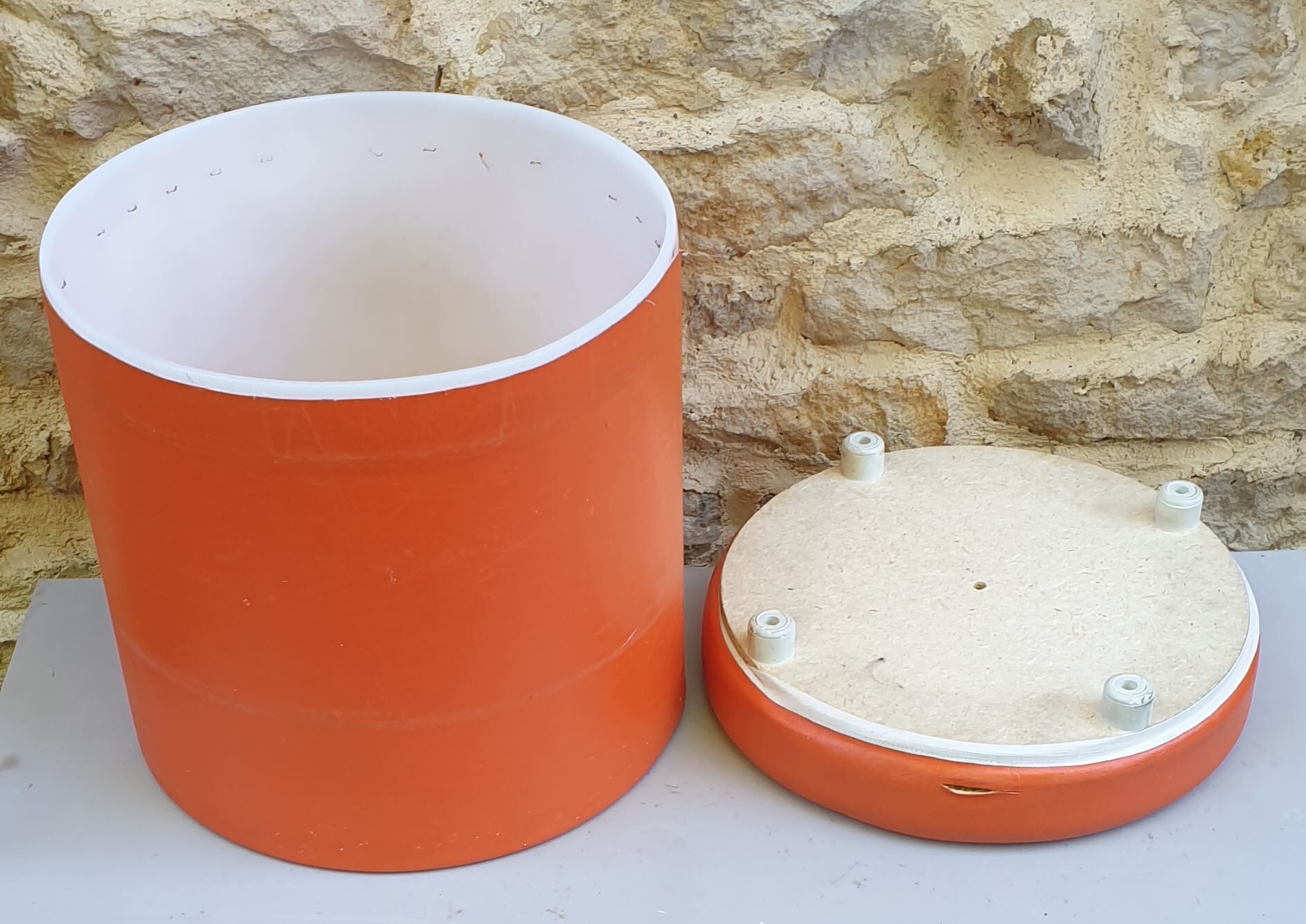 Pouf chest seventies in orange skaï