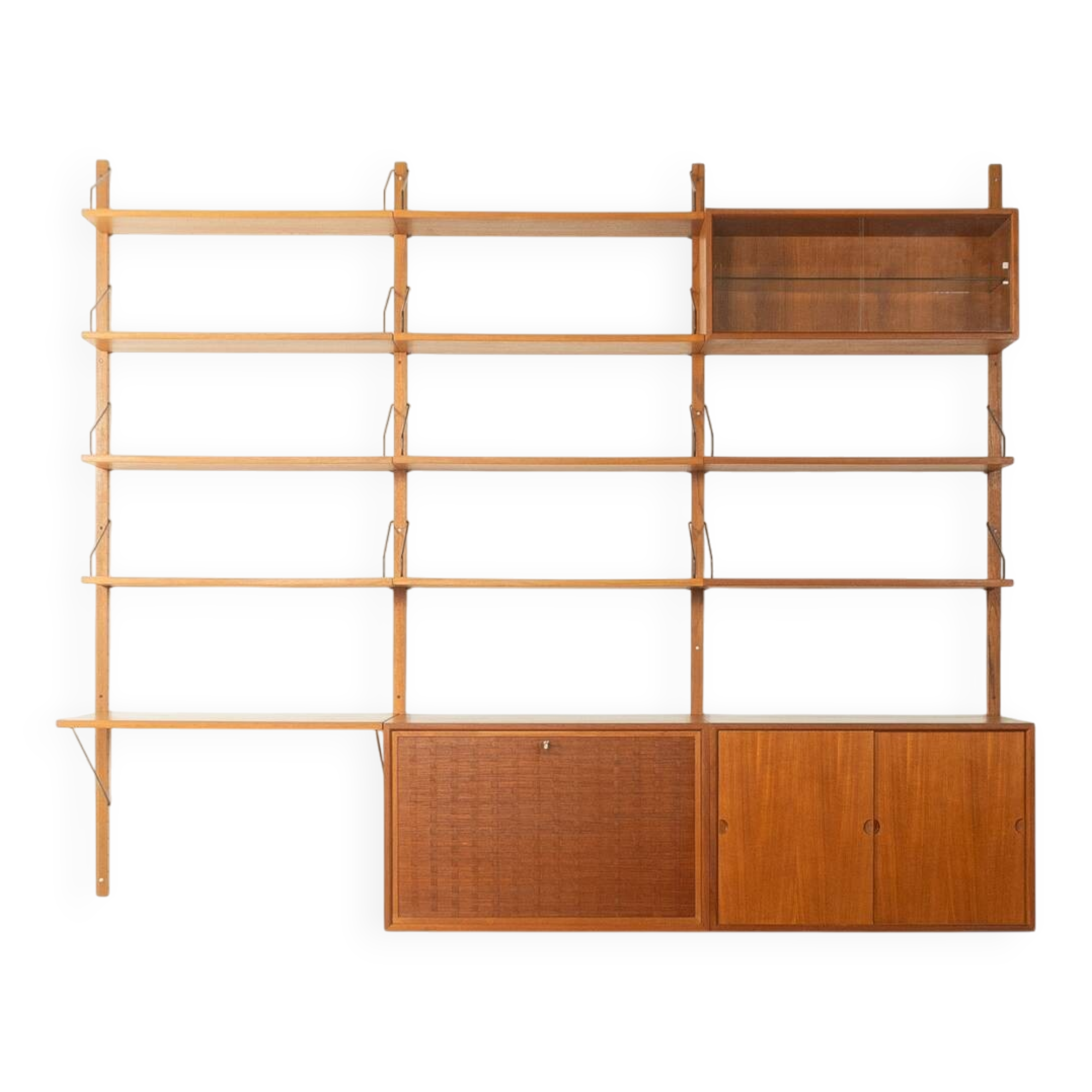 Classic shelving system from the 1950s in teak veneer by Poul Cadovius for Cado