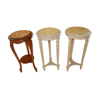 Lot 3 pedestal tables in Louis XVI style