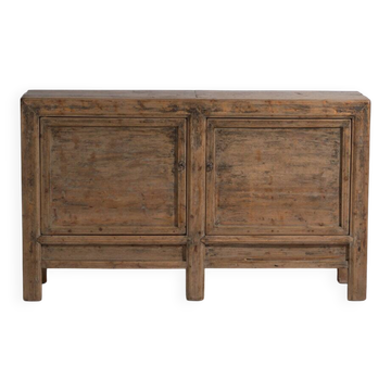 Buffet chinois haut en pin sculpté – Chine, vers 1930