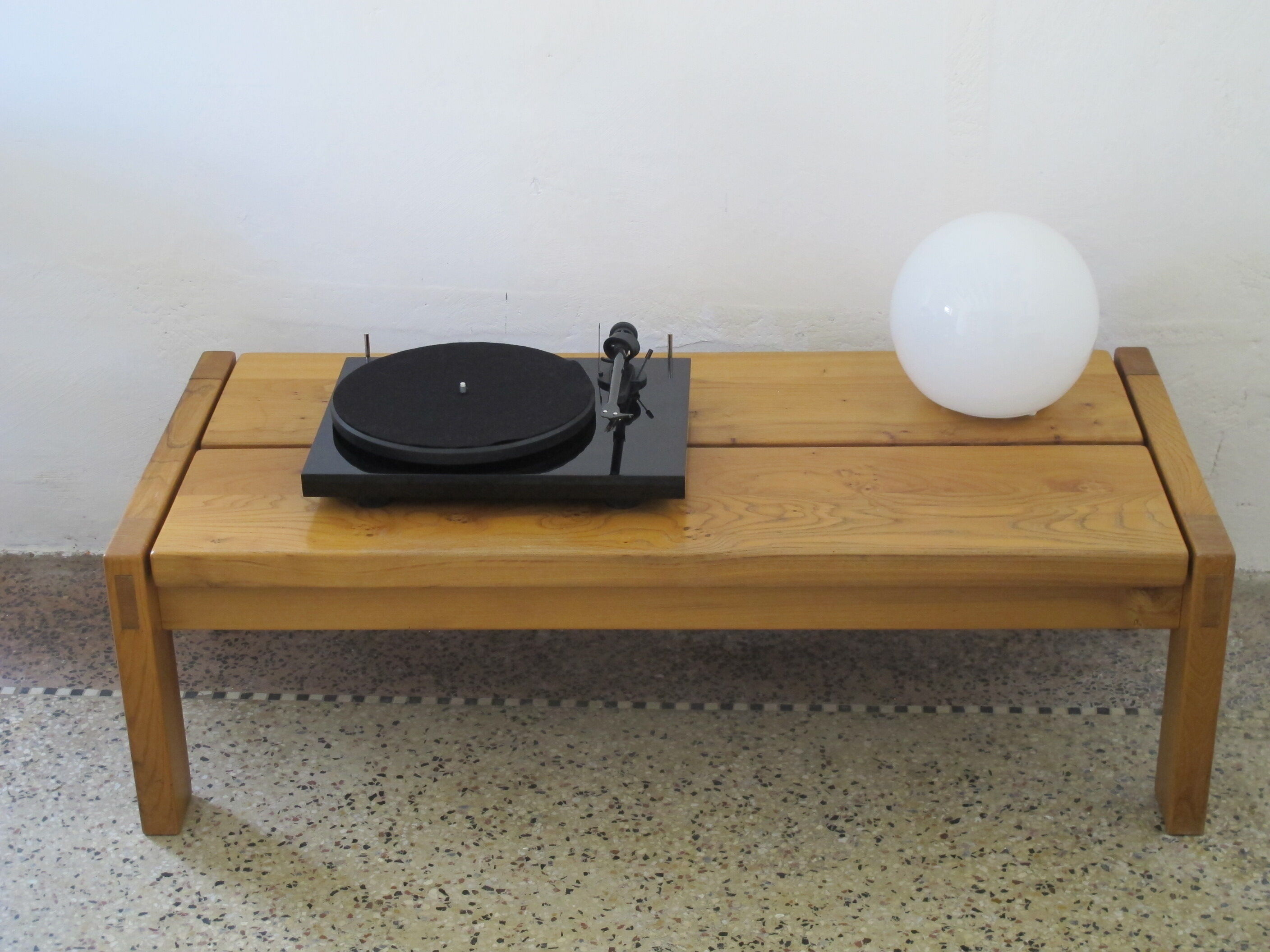 Table ou banc en orme massif de la Maison Regain