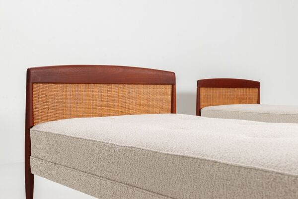 Lit de jour scandinave en teck et en cannage, Danemark 1960