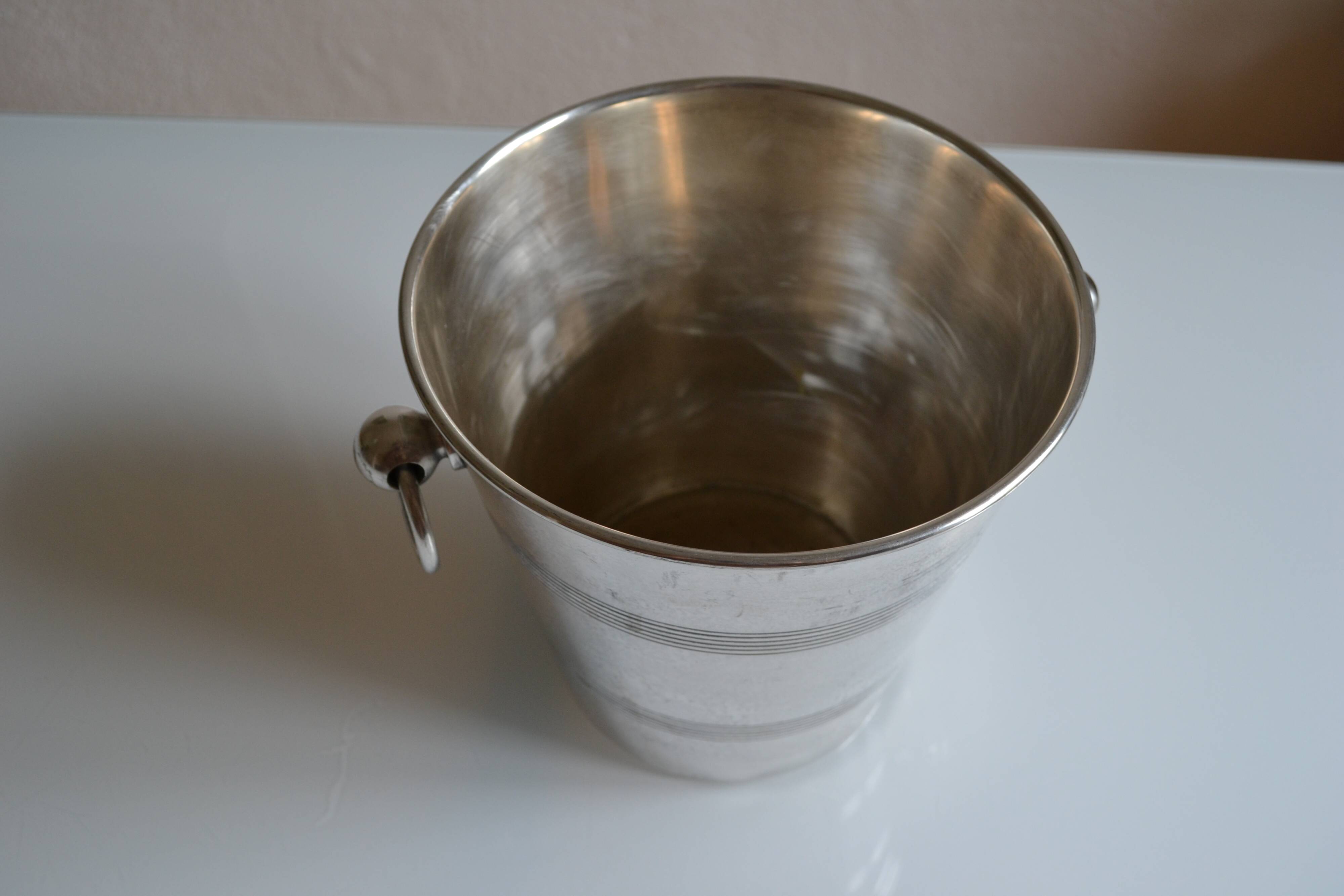 Vintage ice or champagne bucket in silver metal