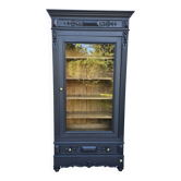 Glass-fronted dresser