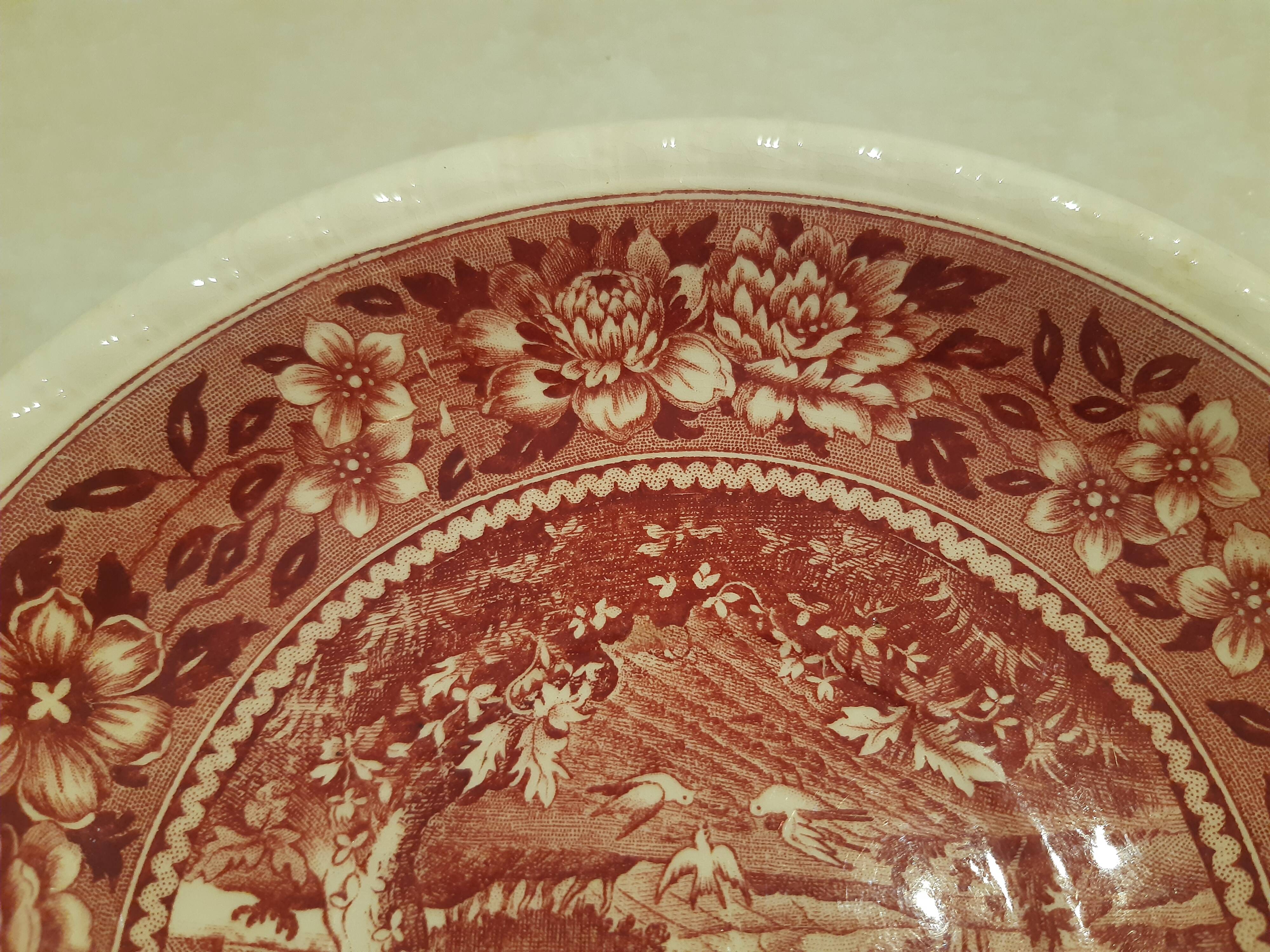 Old earthenware dessert plate, red country-style decoration by Villeroy and Boch.