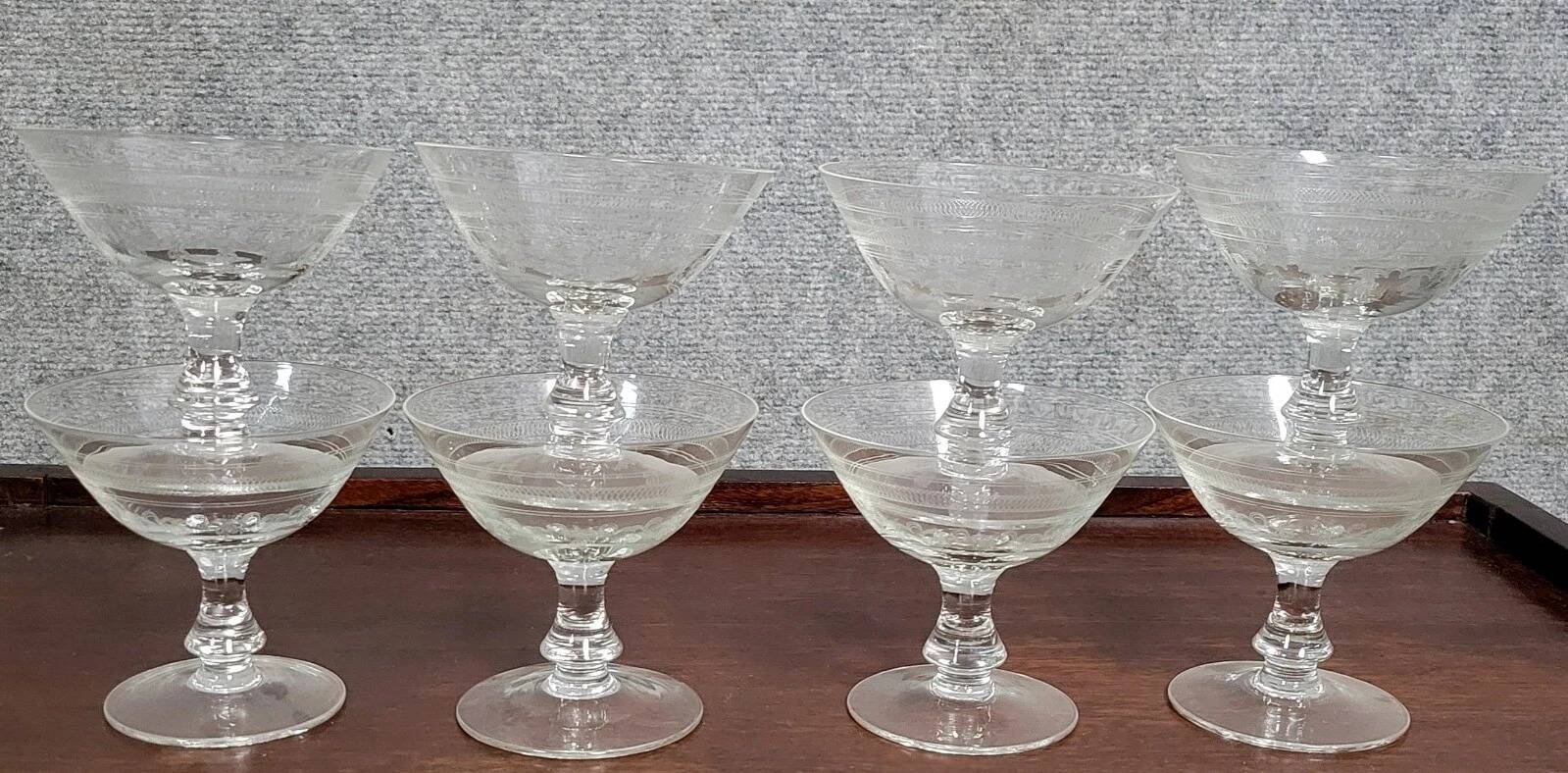 8 engraved crystal champagne glasses from the Napoleon III period