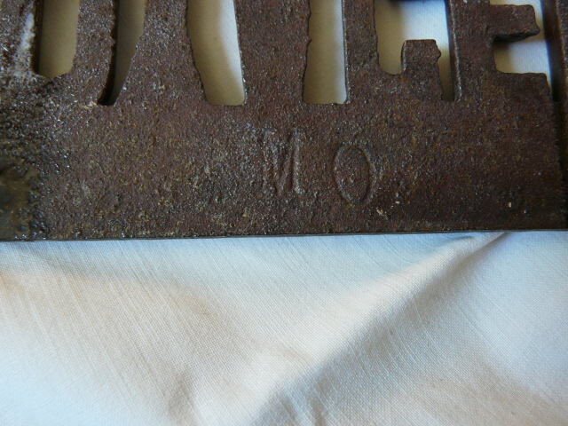 pediment enamelled plate CLEANING brown cast iron