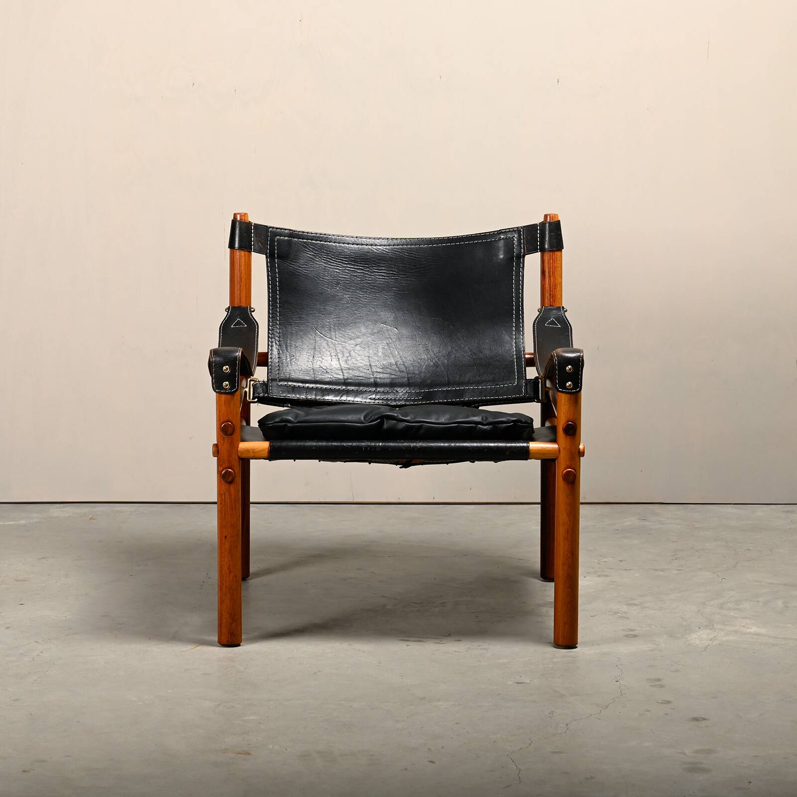 Arne Norell Sirocco Safari Lounge Chair in Rosewood and Black Leather, Swed