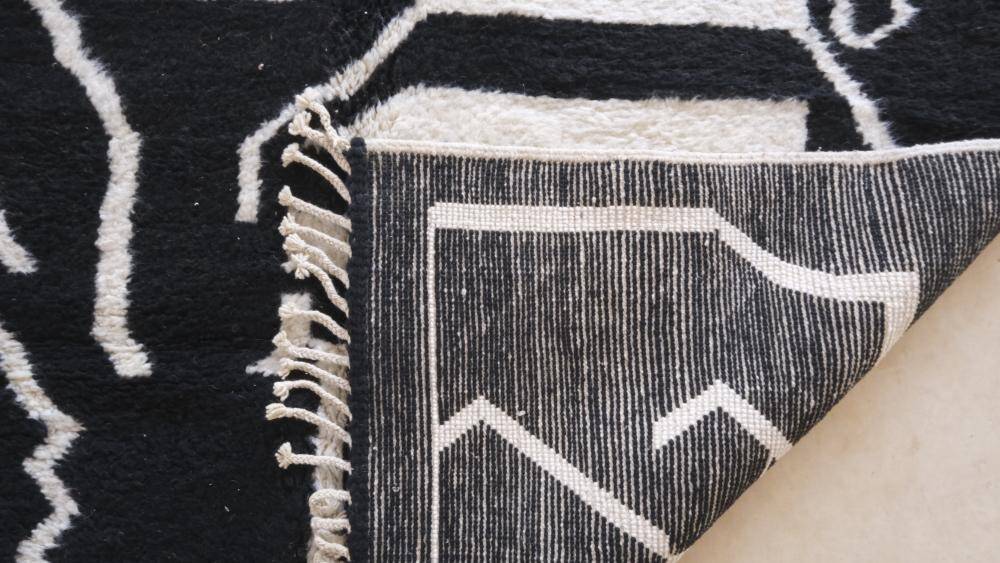 Modern Berber Rug - 298 x 207 cm