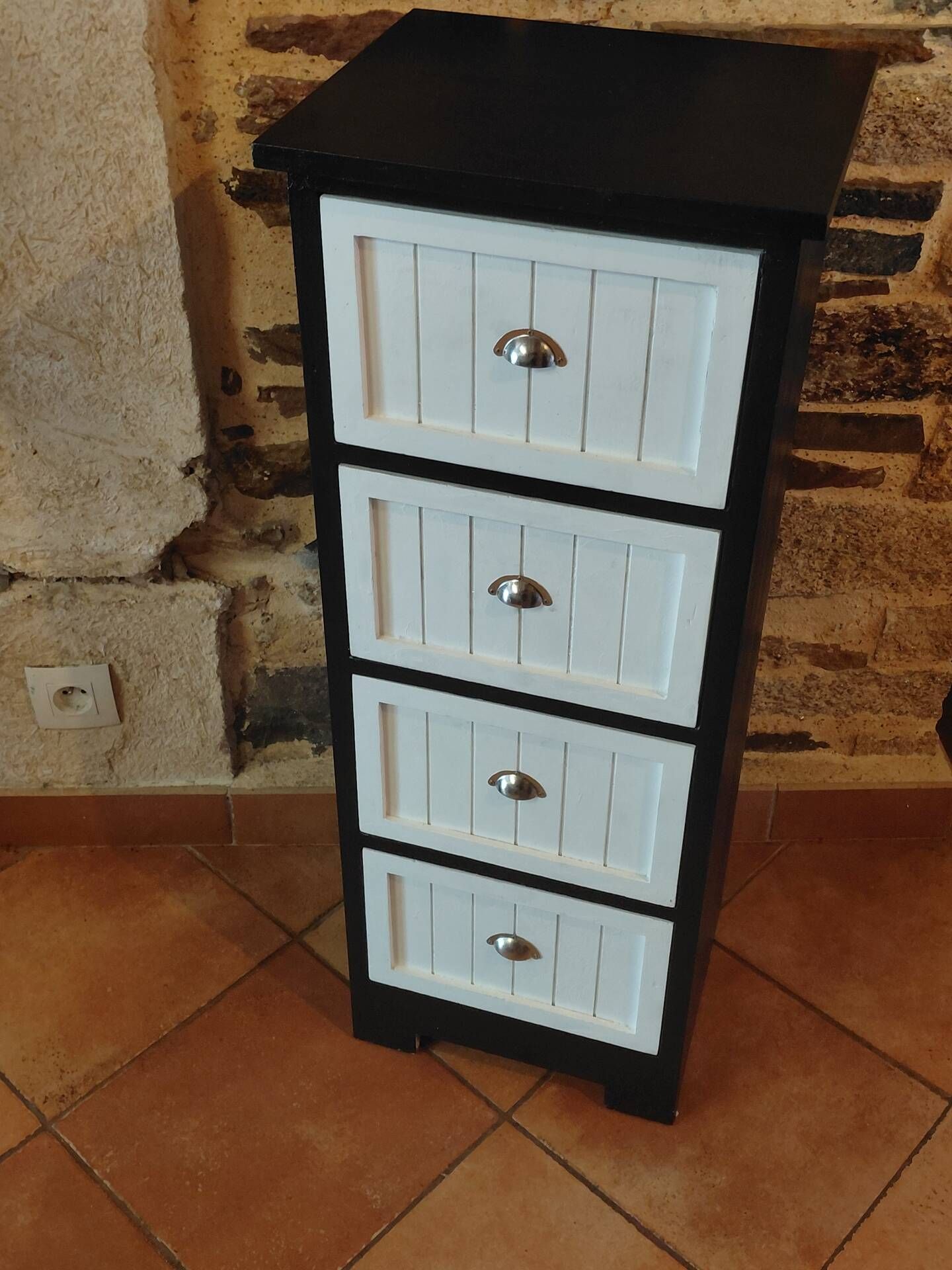 Wooden chest of drawers with 4 drawers refurbished - Black & White
