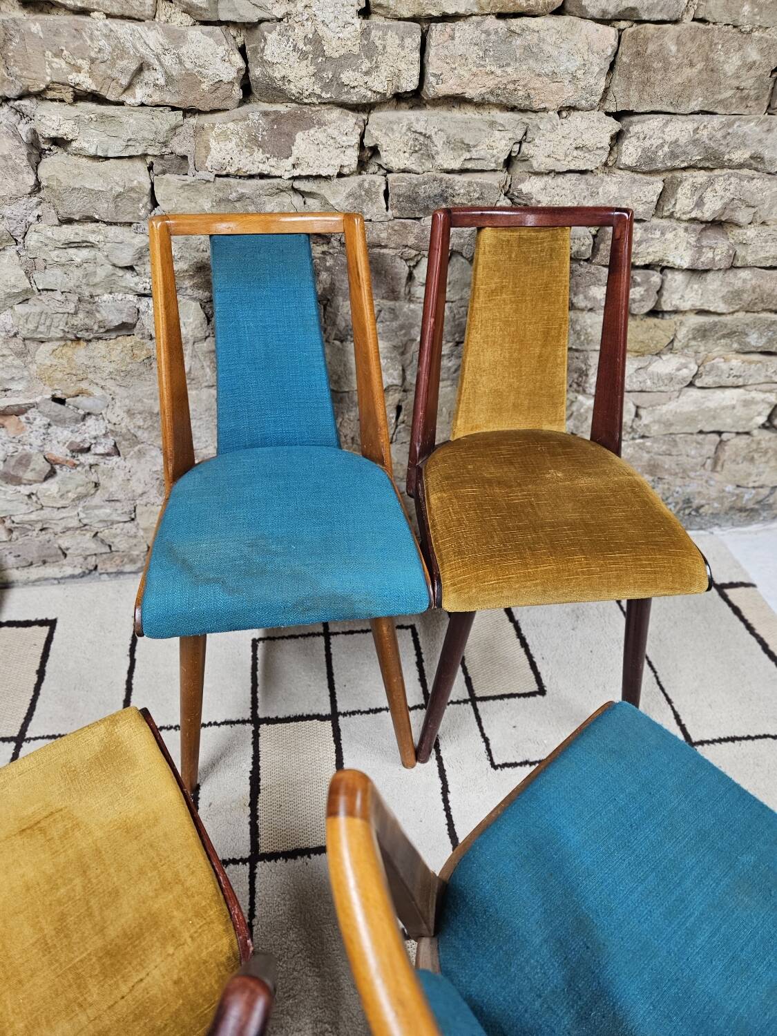 Set of 5 vintage spindle foot bistro chairs 1960"