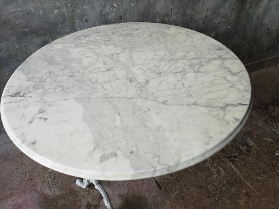 Bistro table