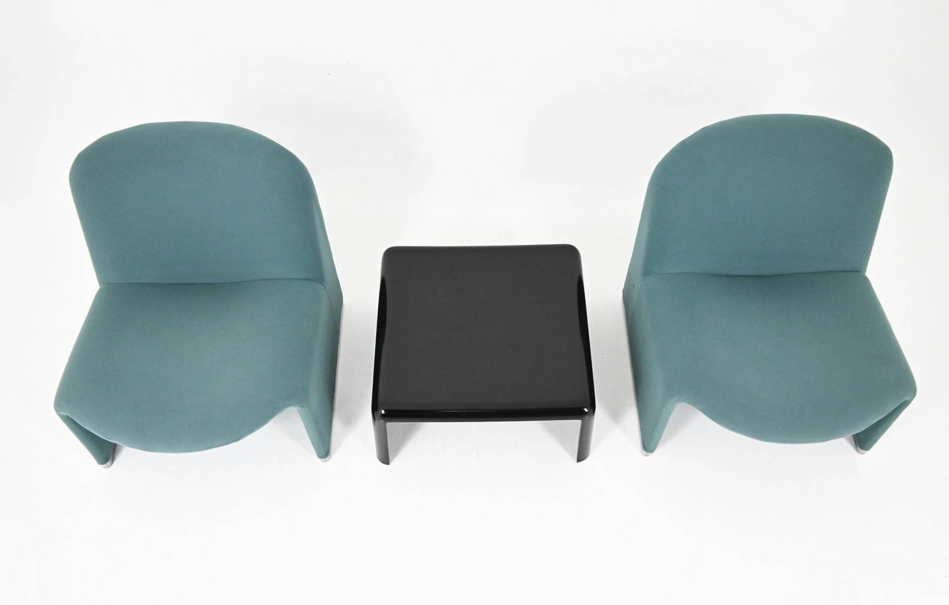 Chairs + Alky table by Giancarlo Piretti for Anonima Castelli, 1970s