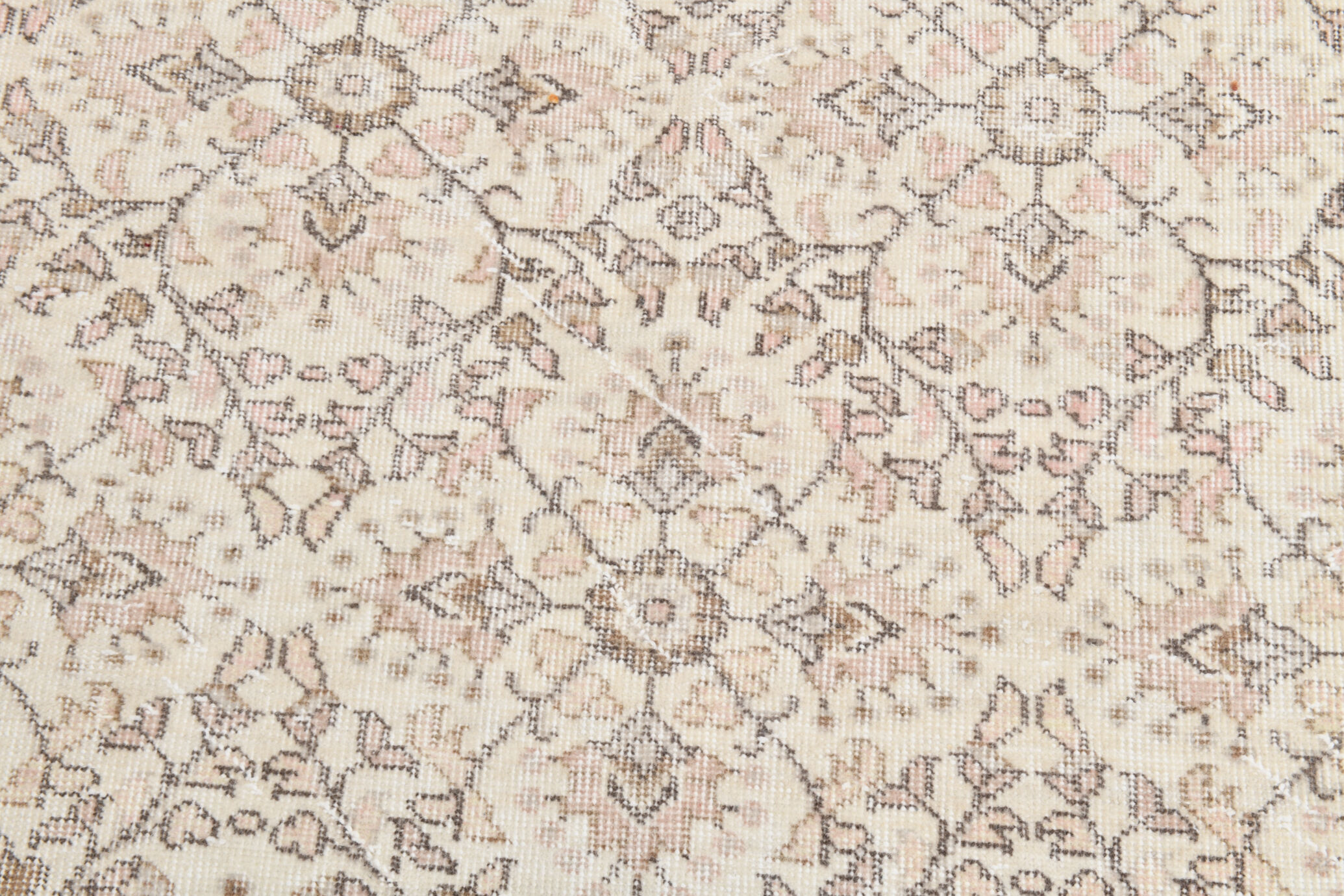 Bordered vintage rug, 218x326cm