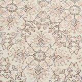 Bordered vintage rug, 218x326cm