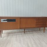 Vintage teak and ceramic décor