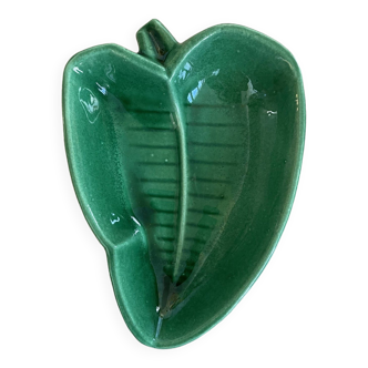 Vintage green ceramic leaf ramekin