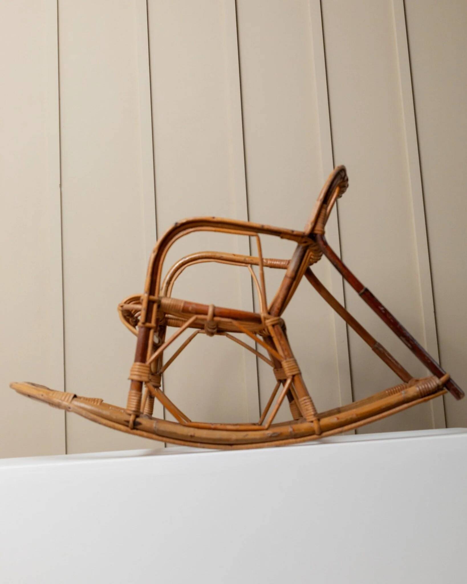 Vintage bamboo rocking chair for children - Bohemian chair - Mid-Century design - Italy 1970s
