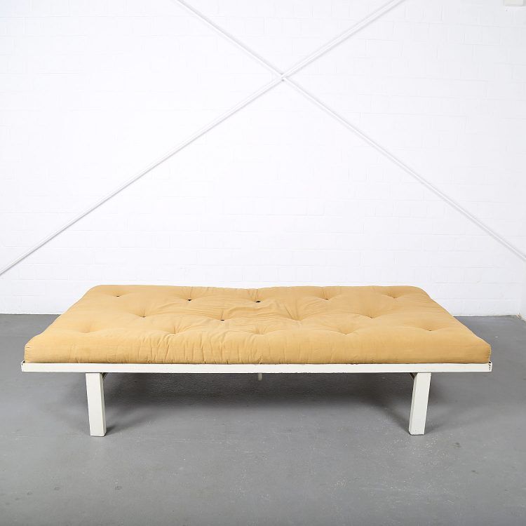 Mid-century French Daybed with futon