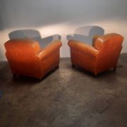 Pair of club shoes from the 1950s in tawny leather.