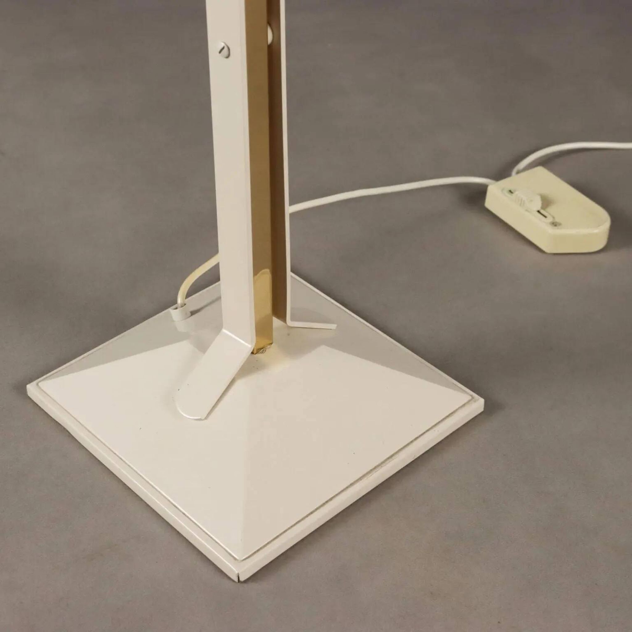 Vintage aluminium and glass floor lamp, Italian design, 1980s.