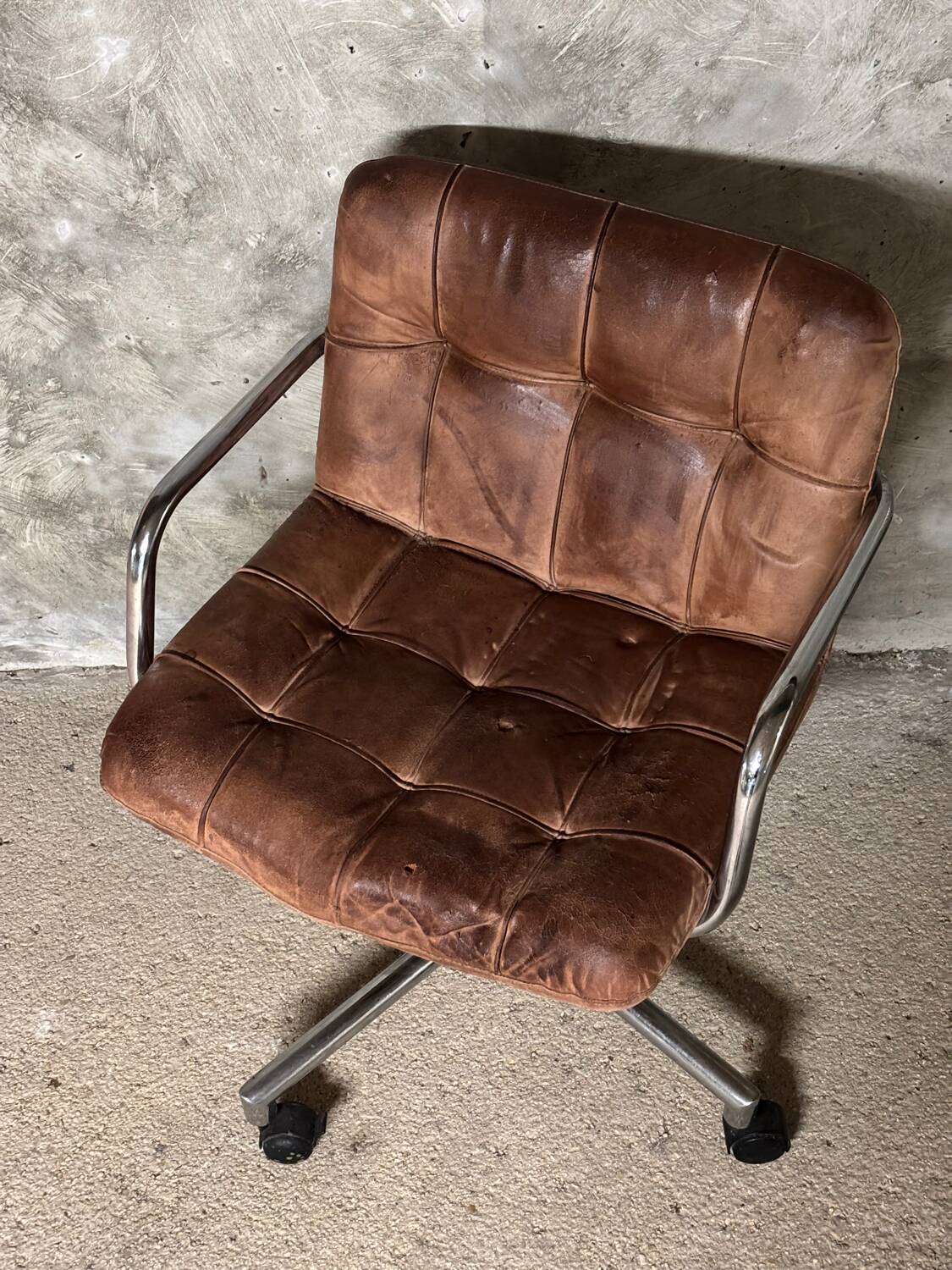 Storm leather office chair by Yves Christin for Airborne