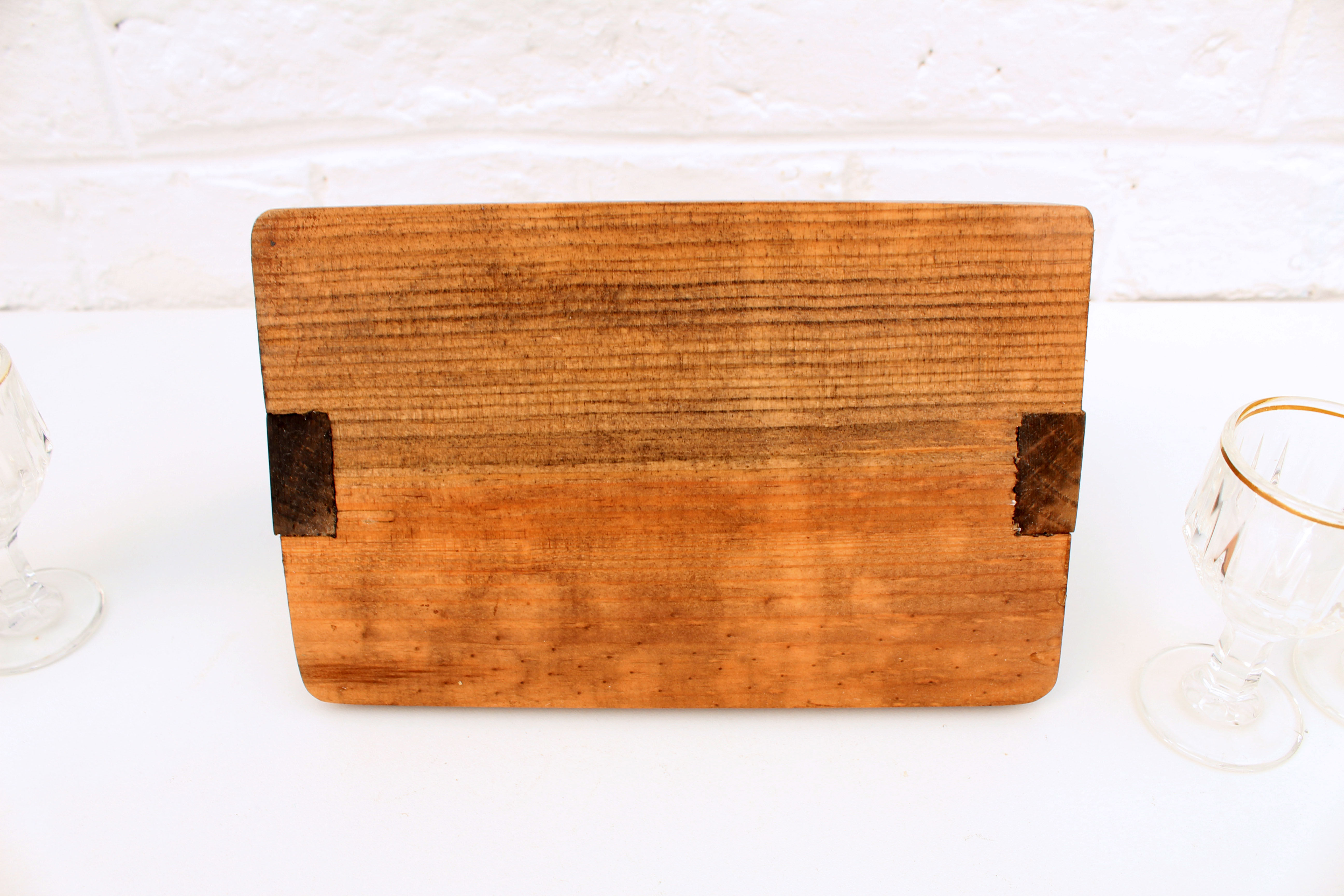 Vintage 6 liquor glasses and wood carrying tray