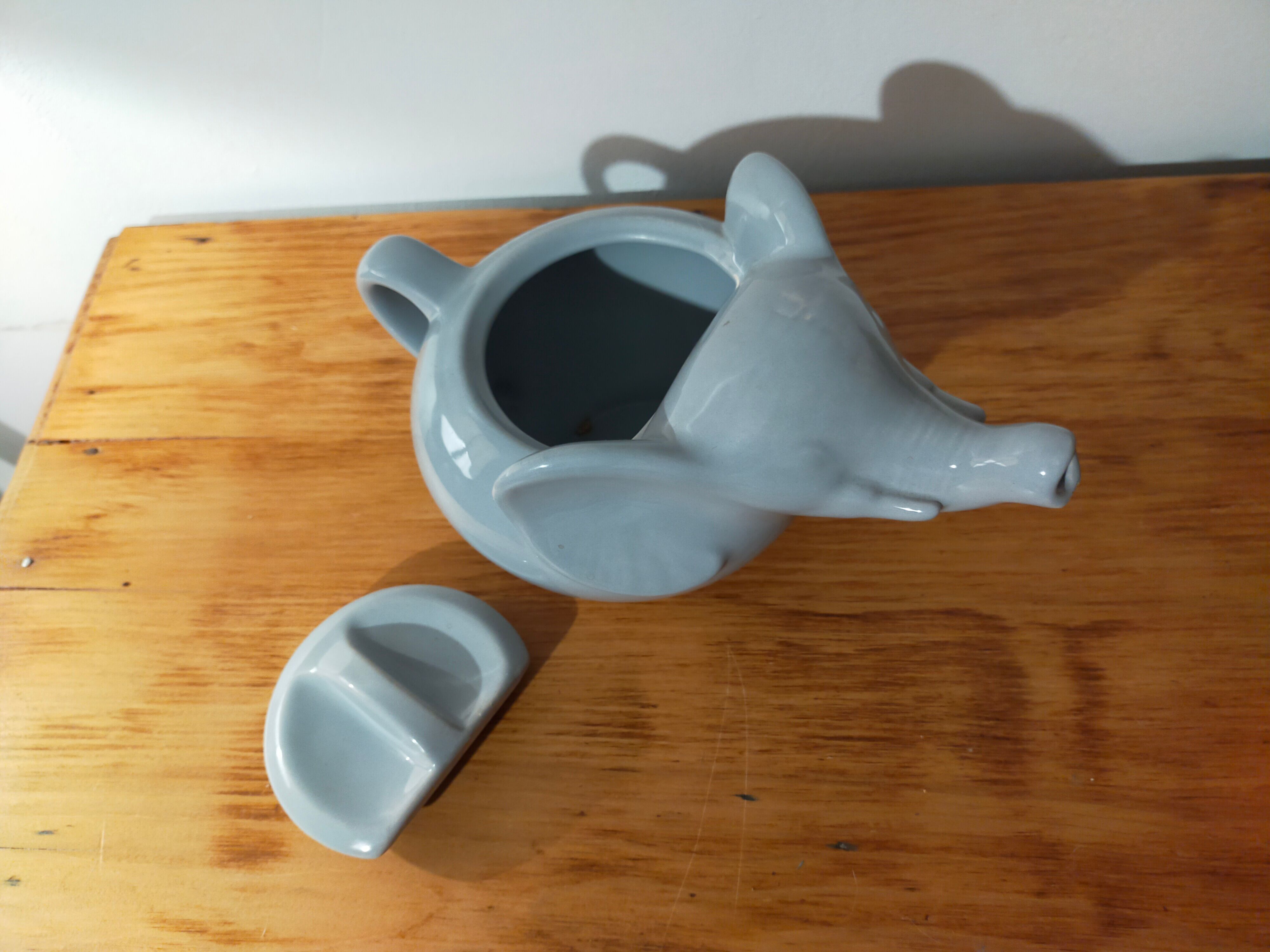 Vintage Elephant teapot in gray ceramic