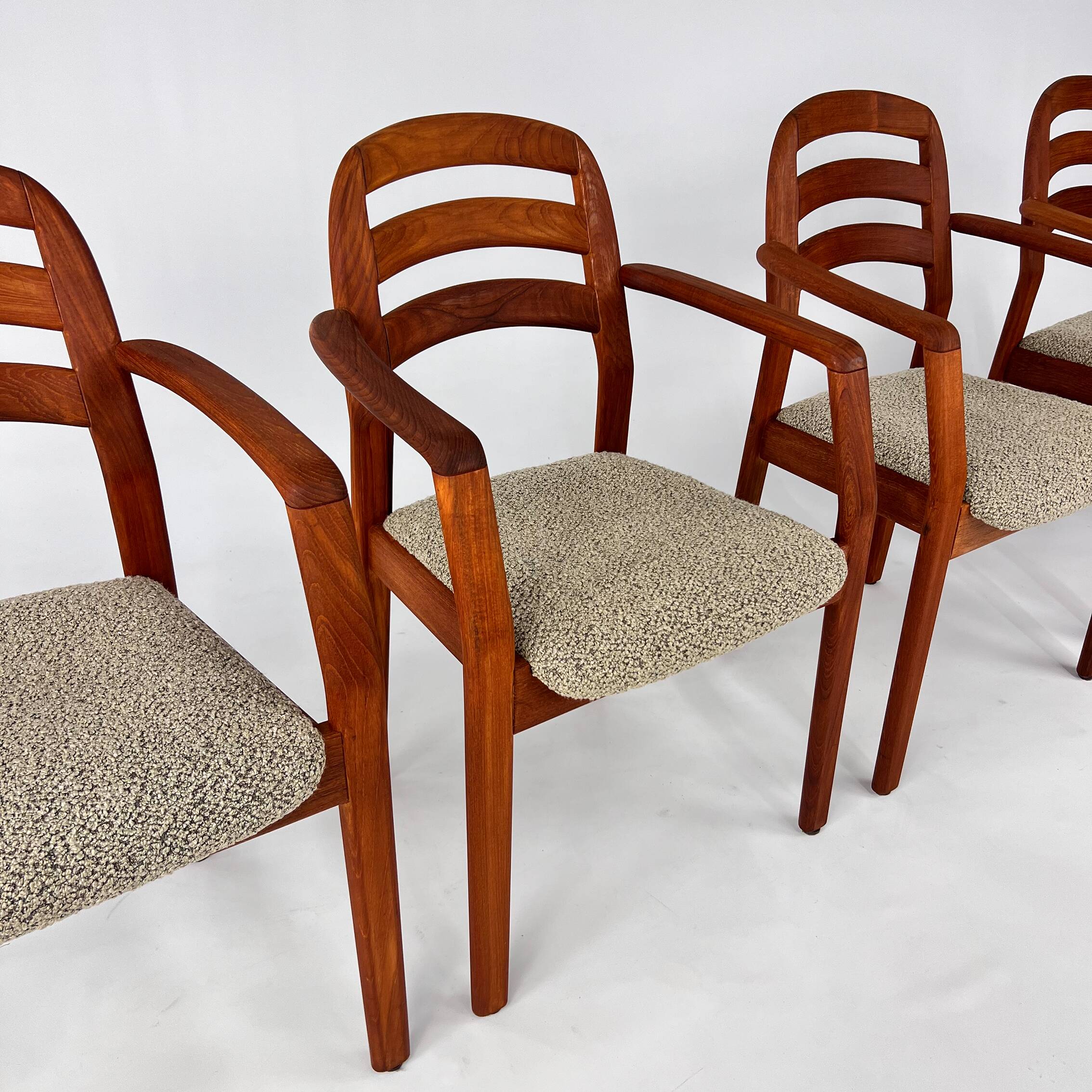 Set of 4 Mid Century Dyrlund Dining Chairs, 1970s