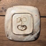 Square ceramic plate – signed Gustave Reynaud (Atelier Ratte)