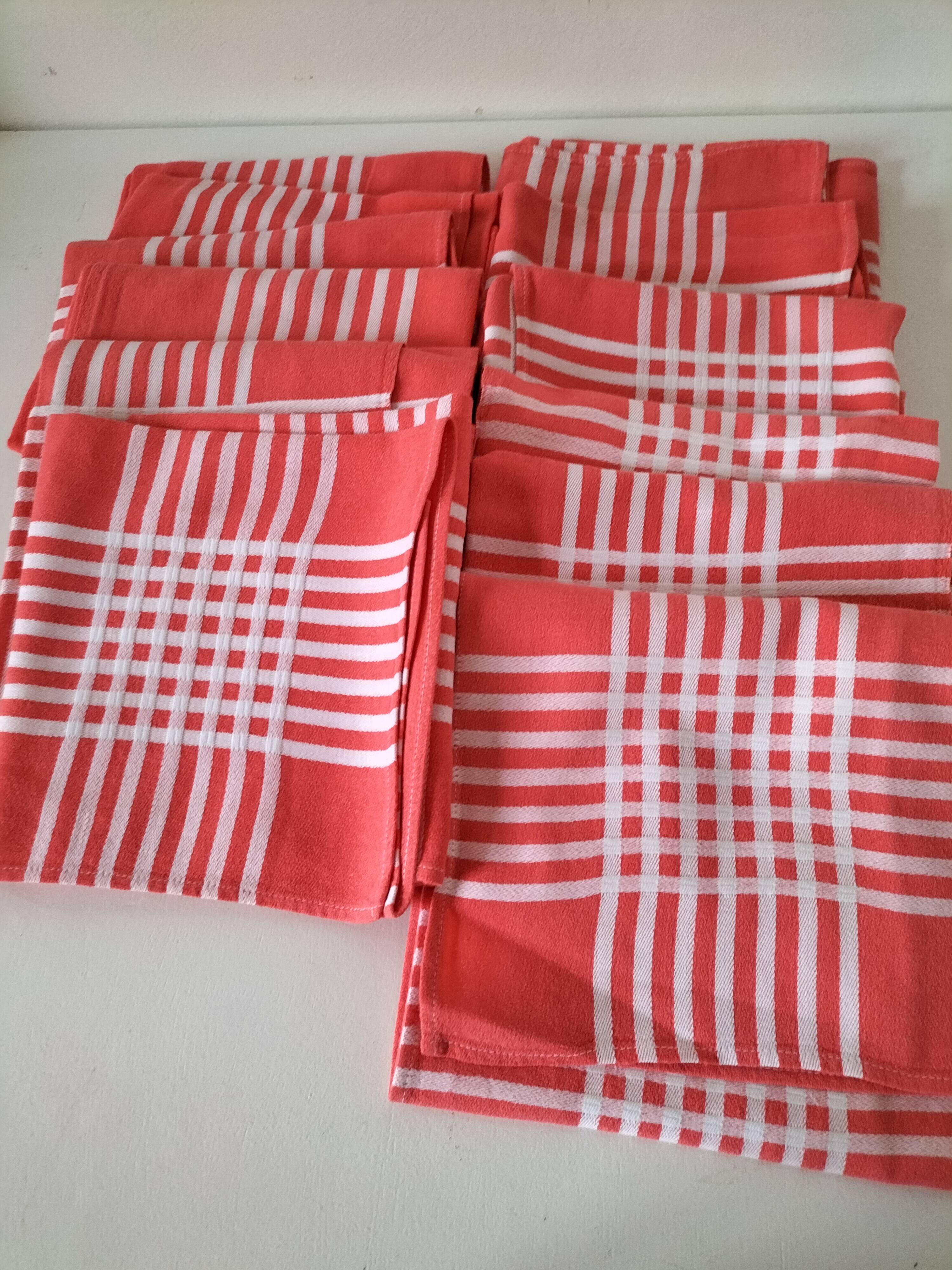 Lot of 12 vintage napkins