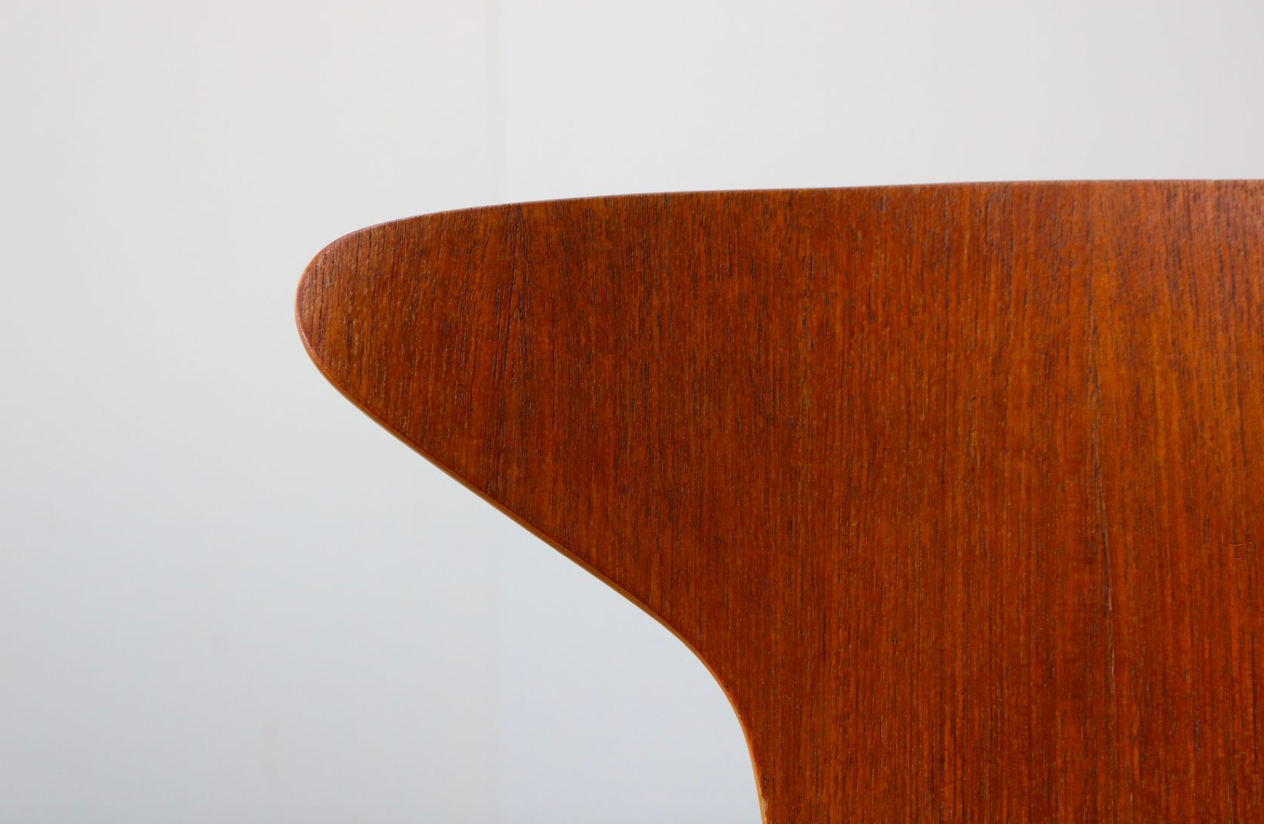 Model 3105 Mosquito chairs by Arne Jacobsen for Fritz Hansen 1967